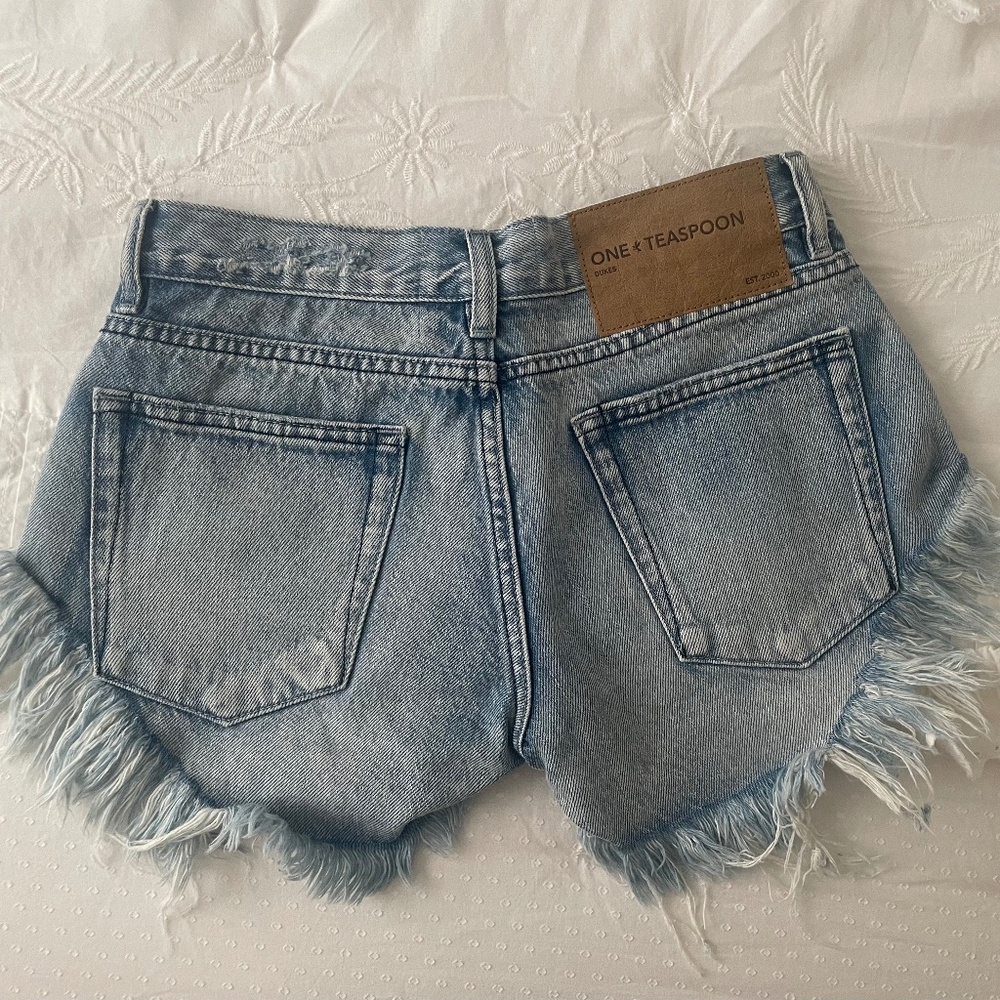 One Teaspoon shorts